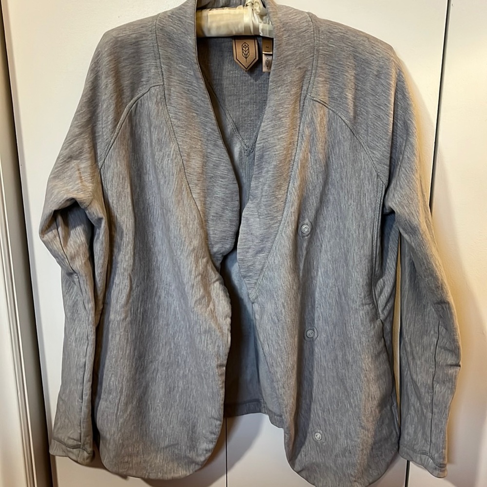 Indygena (Indyva) Gray Sweatshirt/cardigan with pockets